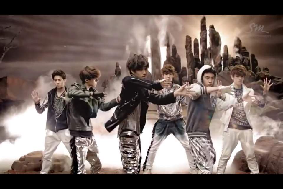 Lirik lagu exo m history