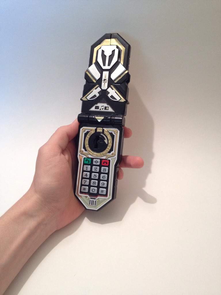 Props I was able to turn my ordinary red and black morpher into this awesom...